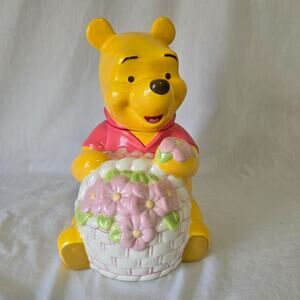 Disney Winnie the Pooh Cookie Jar Holding Basket of Spring Flowers Vintage